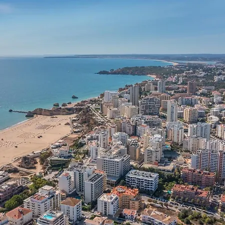Apartmán Carmix - Silhueta Citadina